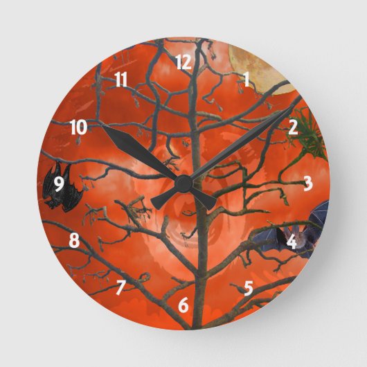 Dode boom onder een Oranje Scary Sky Wall Clock Ronde Klok (Voorkant)