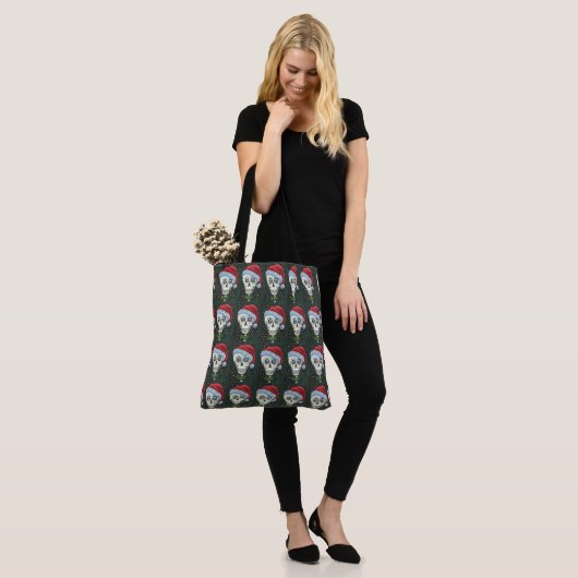 DODE HOOFD SANTA SKULL, CHRISTMAS SKELETON HUMOR TOTE BAG (Op model)