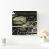 Dodg WC, vrachtwagenmotor. "Bijen" Vierkante Klok (Huis)