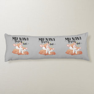 Doe and Fawn My Nana Loves me Lichaamskussen