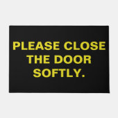 Doe de deur zachtjes dicht. deurmat (Voorkant)