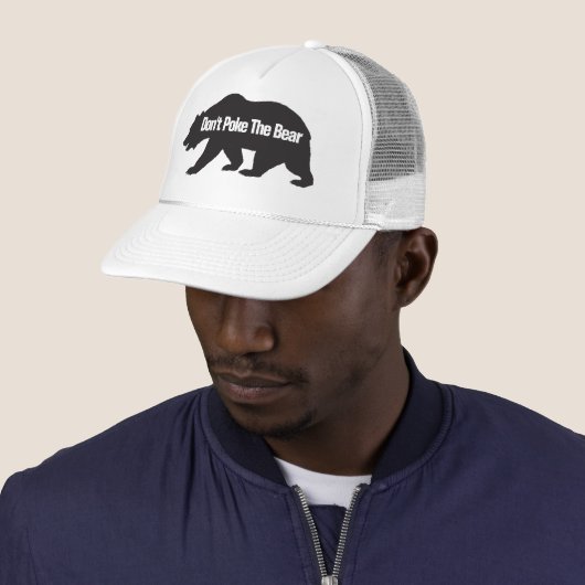 Doe het Beer niet in de steek Trucker Pet (In situ)