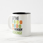 Doe het juiste tweekleurige koffiemok (Voorkant links)