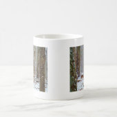 Doe in the snow, Deer in Lake Arrowhead Koffiemok (Center)