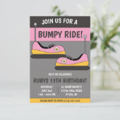 Doe mee voor een hobbelige rit! Bumper Cars Verjaa Kaart (Staand voorkant)