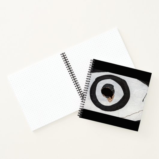 doel scheurt omhoog notitieboek (Binnen)