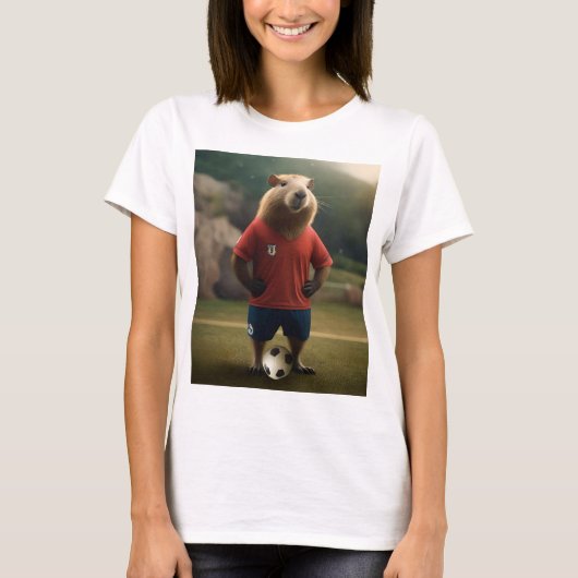 "Doelpuntenmaker: De Voetbalster Capybara" T-shirt (Voorkant)