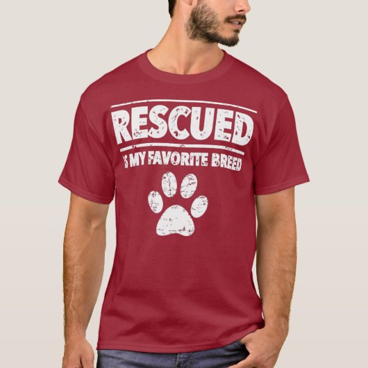 Dog Adoption Rescued is mijn favoriete borsthond T-shirt (Voorkant)