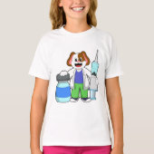 Dog als dokter met spuit t-shirt (Voorkant)