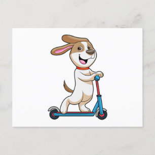 Dog als wandelaar met scooter briefkaart
