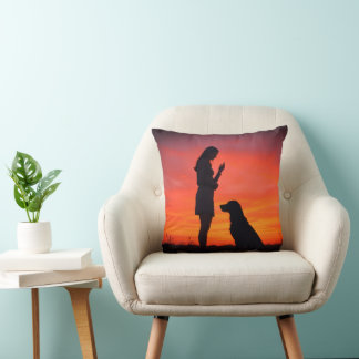 dog and girl Throw Pillows Kussen