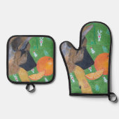Dog and orange oven mitt & pot holder set (Voorkant)