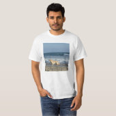 Dog At The Beach  T-shirt (Voorkant volledig)
