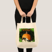 Dog beschermt grote pompoen Funny Halloween Tote Bag (Voorkant (product))