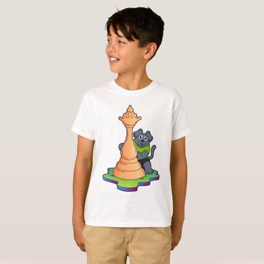 Dog bij Chess met Chess T-shirt (Voorkant volledig)