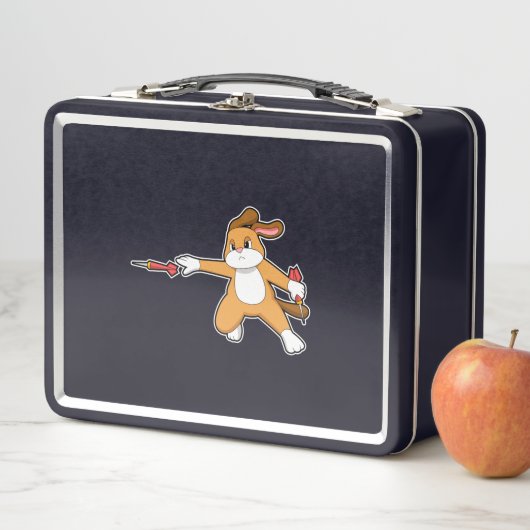 Dog bij Darts met Dart.PNG (In situ)