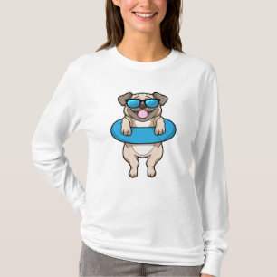 Dog bij zwemmen met draaiende ring en zonnebril t-shirt
