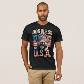 Dog Bless het Amerikaanse T-shirt (Voorkant volledig)