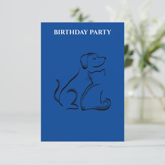 "DOG & CAT BIRTHDAY INVITATIONS PERSONALISEERD. (Staand voorkant)