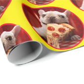 Dog Eating Pizza Slice Cadeaupapier (Rol Hoek)