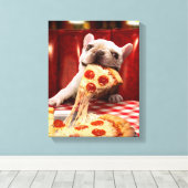 Dog Eating Pizza Slice Canvas Afdruk (Insitu (Houten vloer))