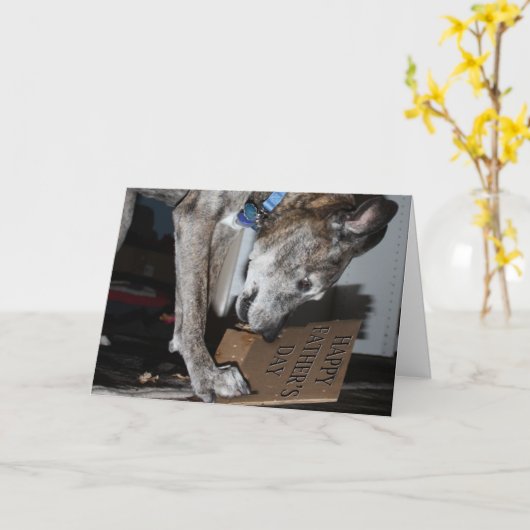 Dog Eating Vaderdag Gift (de hond Ate it) Kaart (Gele Bloem)