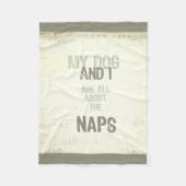 Dog en ik hebben het allemaal over de nippelflens. fleece deken (Voorkant)