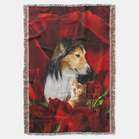 Dog en Kitten ingebed in rode rozen Deken (Voorkant Verticaal)