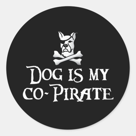 Dog is mijn Co-Pirate Ronde Sticker (Voorkant)