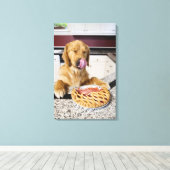 Dog likkende neus na het eten van kersensaart in canvas afdruk (Insitu (Houten vloer))