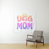 Dog mama wandkleed (In situ)