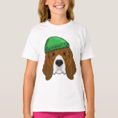 Dog met Beanie T-shirt (Voorkant)