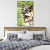 Dog met bot canvas afdruk (Insitu (Slaapkamer))