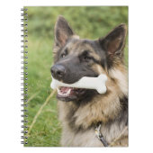 Dog met bot notitieboek (Voorkant)