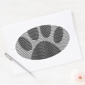 Dog Paw-afdrukken op zwarte en witte golven Ovale Sticker (Envelop)