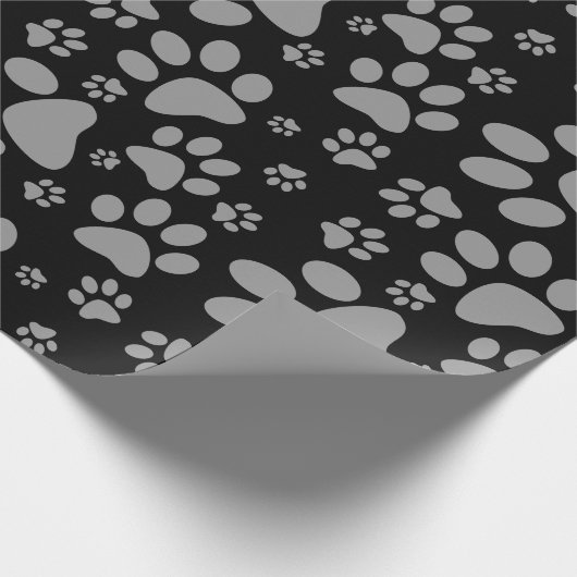 Dog Paw Print Grey and Black Cadeaupapier (Hoek)