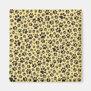 Dog Paws Black and White Polka Dot on butter room Magneet