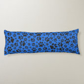 Dog Paws Black & White Polka Dot on tech blue Lichaamskussen (Achterkant)