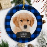 Dog Rustic Kerstblauw Pset Pet Photo Ce Keramisch Ornament<br><div class="desc">Decoreer je boom of stuur een speciaal cadeau met dit super schattige persoonlijke ornament voor de vrije dag van de huisfoto's. Voeg de foto's van je hond toe en personaliseer je met naam en jaar. Ornament is dubbelzijdig, u kunt verschillende foto's doen elke kant. COPYRIGHT © 2020 Judy Burrows, Black...</div>