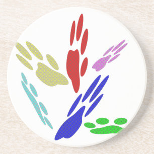 Dog schildert afdrukken met pooldoekjes zandsteen onderzetter