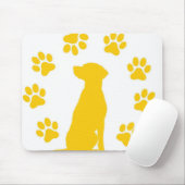 Dog seeting on muismat (Met muis)