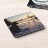 Dog Silhouette in Snowy Landscape Bier Onderzetter (Linkerzijde)