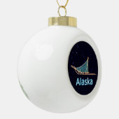 Dog Sled Keramische Bal Ornament (Links)