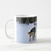Dog Sledding in Quebec, Canada Koffiemok (Links)