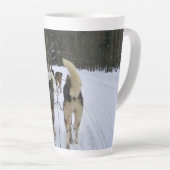 Dog Sledding in Quebec, Canada Latte Mok (Rechterhoek)