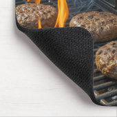 Dog Sniffing Hamburgers On a Barbecue Grill Muismat (Hoek)