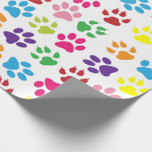 Dog Trails, puppy paws, Traces - rood blauw groen Cadeaupapier (Hoek)