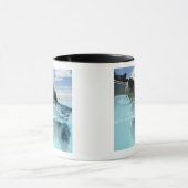 Dog zwemmen in een zwembad mok (Midden)