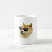 Doge in de Mok Shades (Center)
