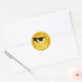 Dogecoin in Zonnebril Classic Ronde Sticker (Envelop)